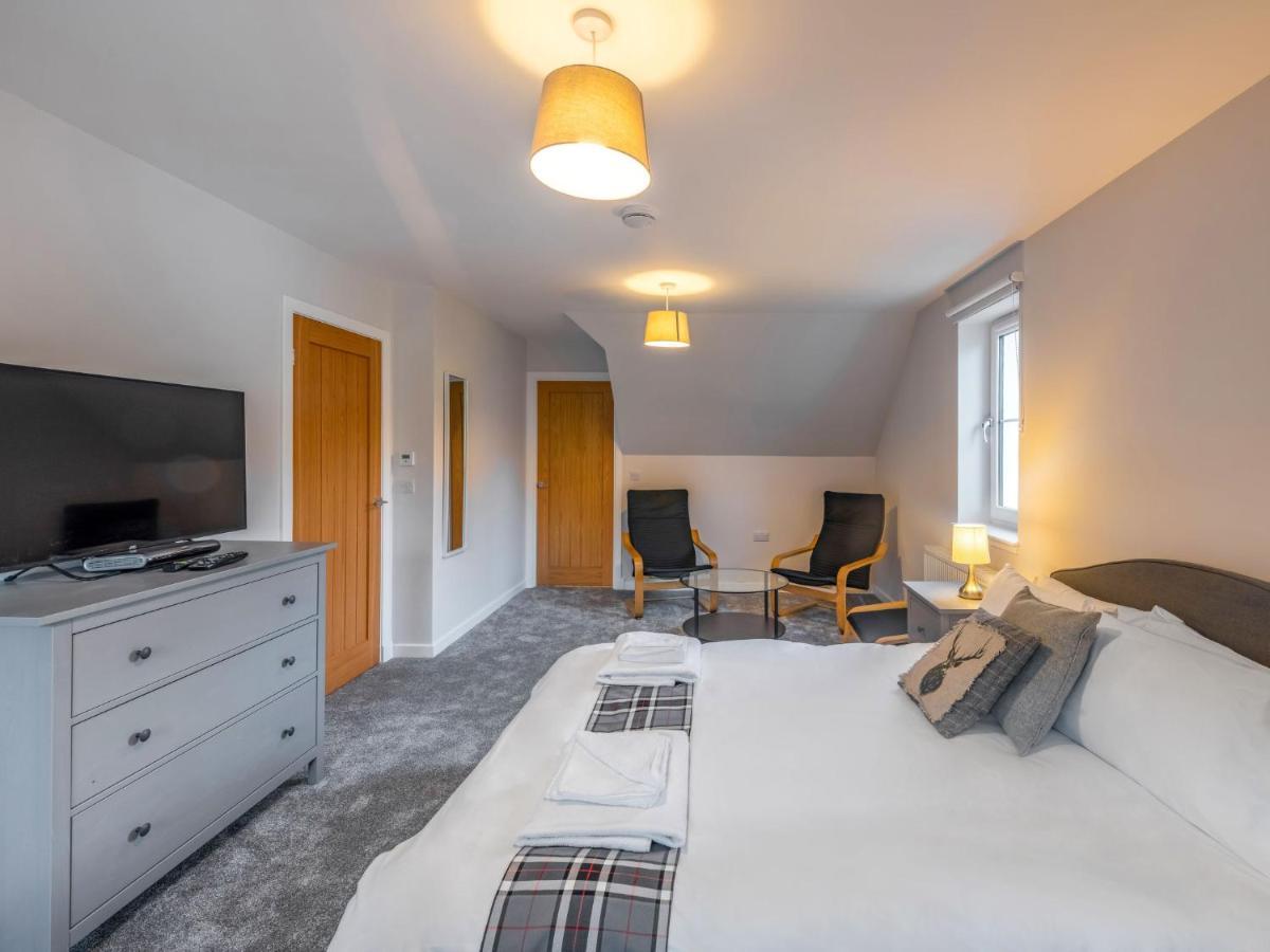 Loch Ness House By Interhome Drumnadrochit