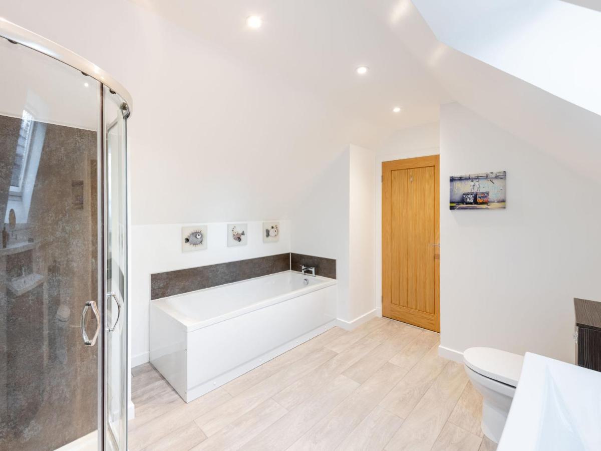 Loch Ness House By Interhome Drumnadrochit
